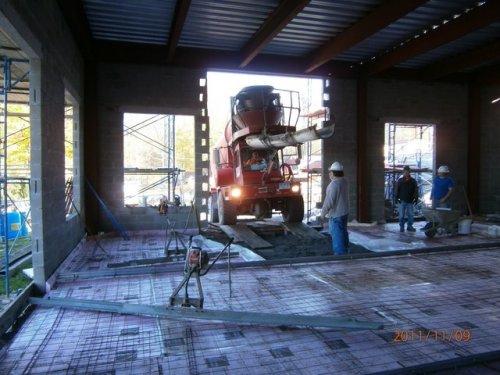 Beginning Last Ground Floor Pour